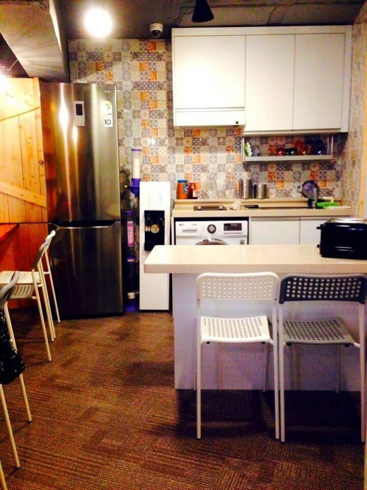 Lvia Guesthouse Seoul Bagian luar foto