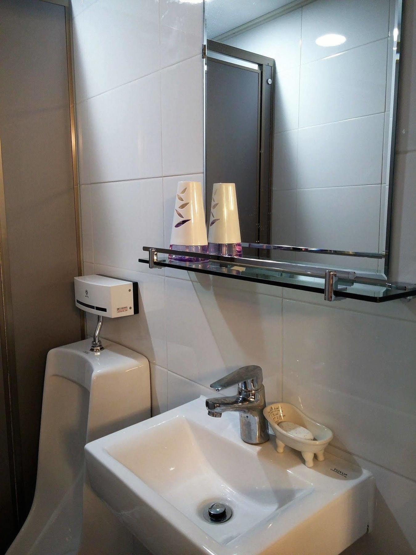 Lvia Guesthouse Seoul Bagian luar foto