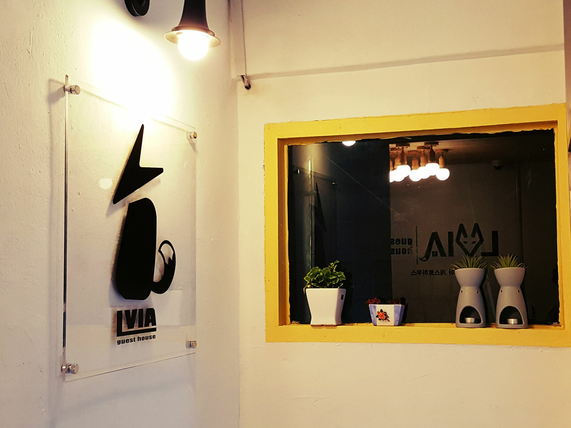 Lvia Guesthouse Seoul Bagian luar foto